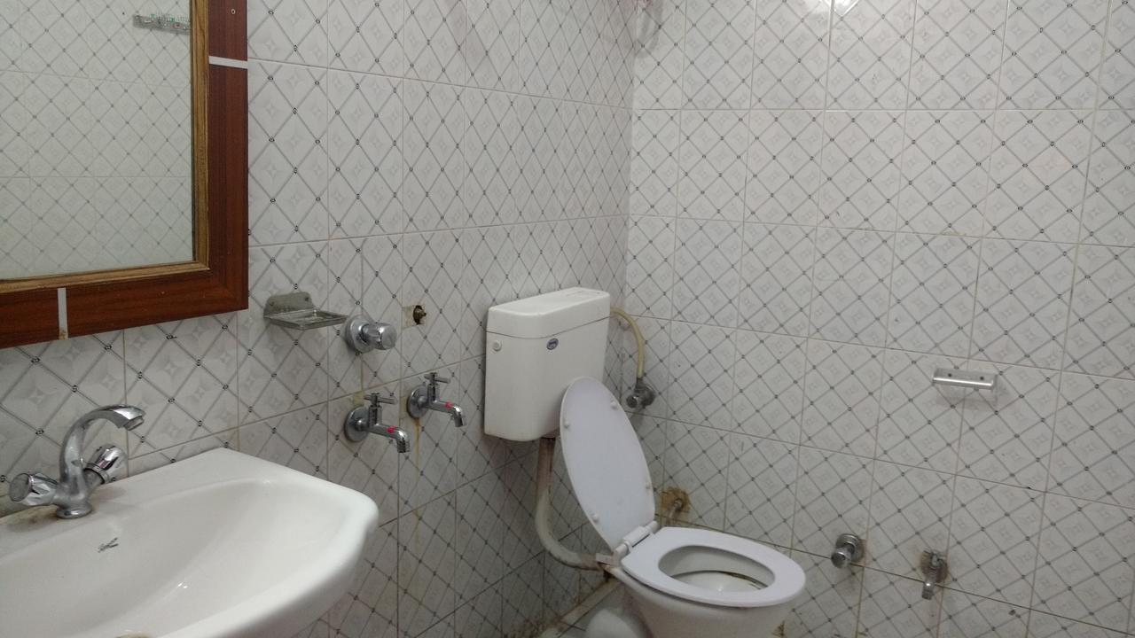 Hotel Brahma Kamal Joshīmath エクステリア 写真