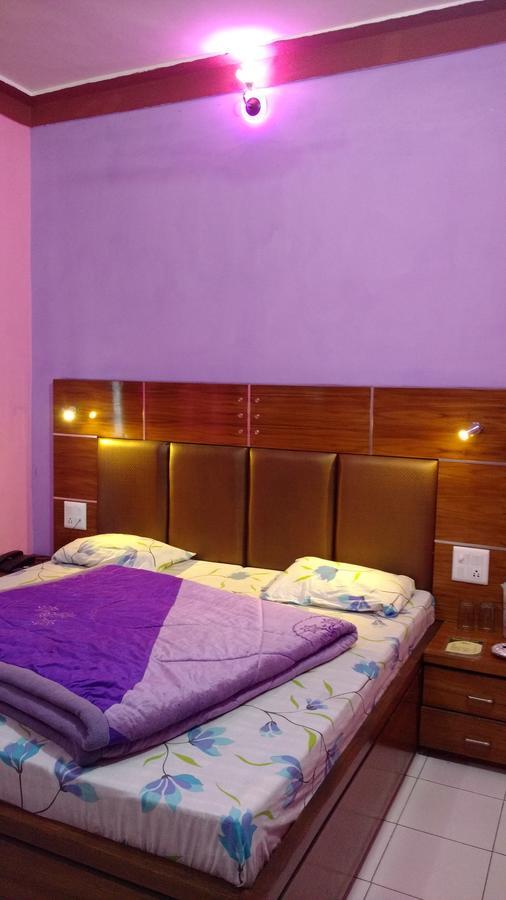 Hotel Brahma Kamal Joshīmath エクステリア 写真
